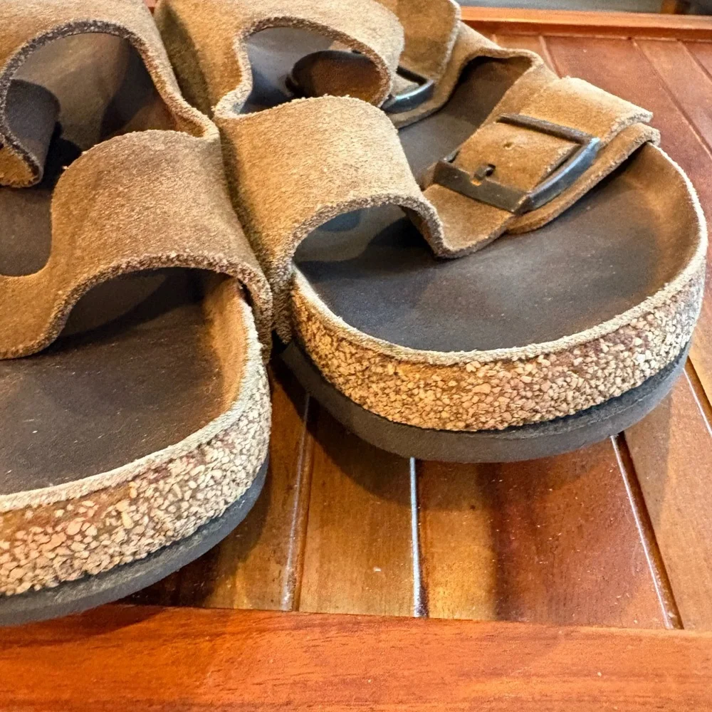 Birkenstock Arizona Men's Tan Suede Sandals